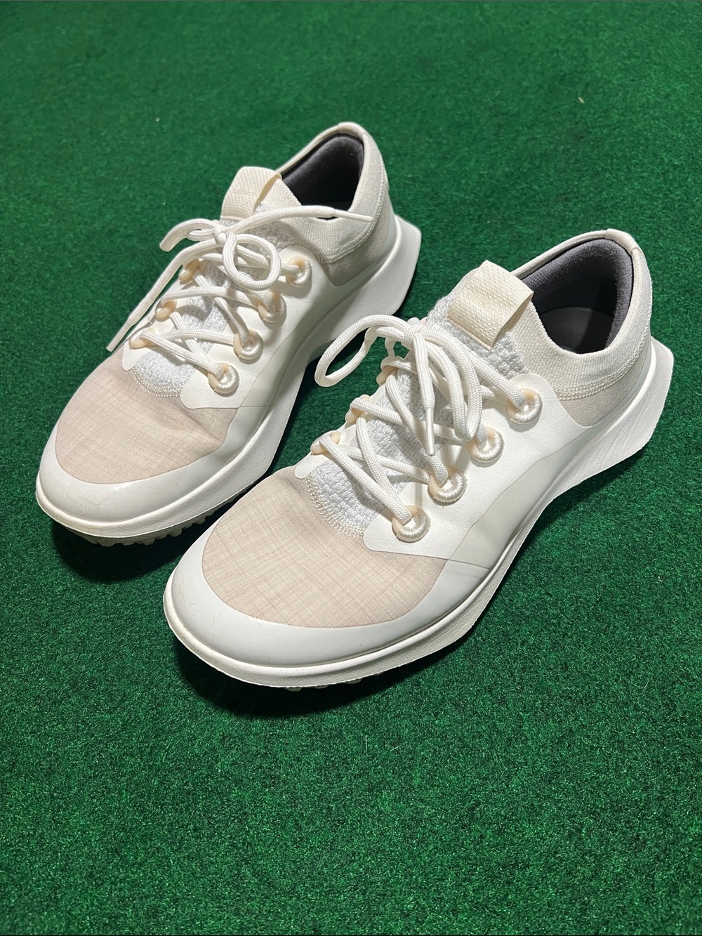 allbirds cream and khaki golf shoes - Picture 1 of 6